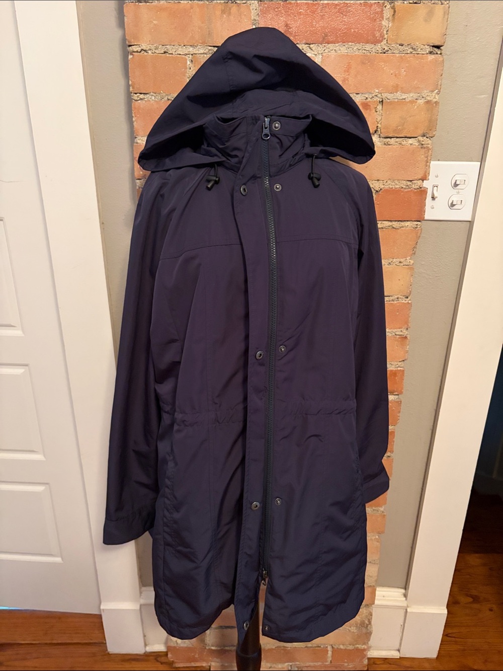 Orvis Navy Hooded Packable Rain Coat